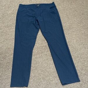 Travis Mathew golf pants size 36